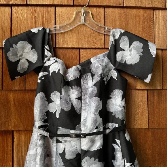 EUC Vince Camuto Black Floral Jacquard Off-the-Shoulder Formal Dress - Women's 6 - Picture 12 of 13